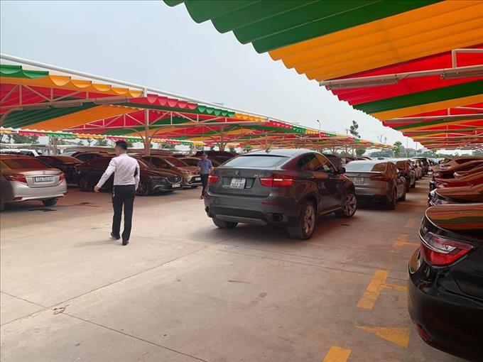 Khảo sát và thi công bạt che ngoài trời cho nhà xe tại Hà Tĩnh.jpg
